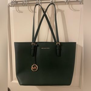 Michael Kors Jet Set Tote